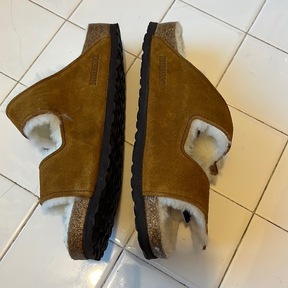 NWT Birkenstock Arizona Shearling Suede Leather Size 10 Mink Suede. - Picture 8 of 16